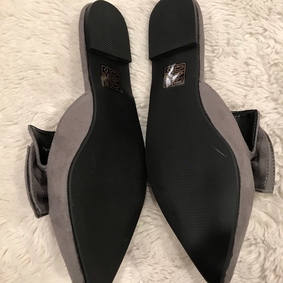 Boohoo Suede Gray Ribbon Mule Flats 🖤 - Picture 5 of 6